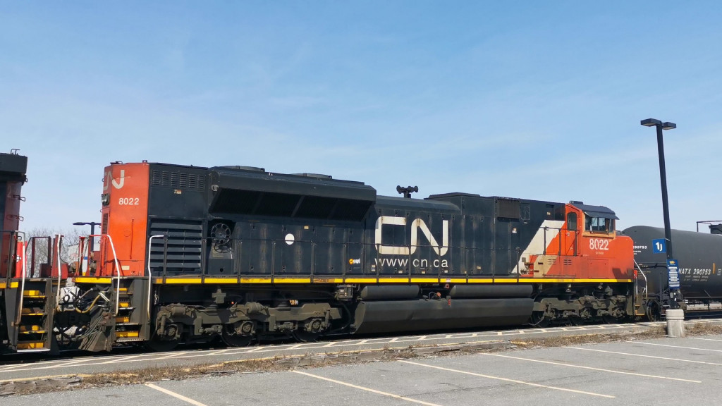 CN 8022